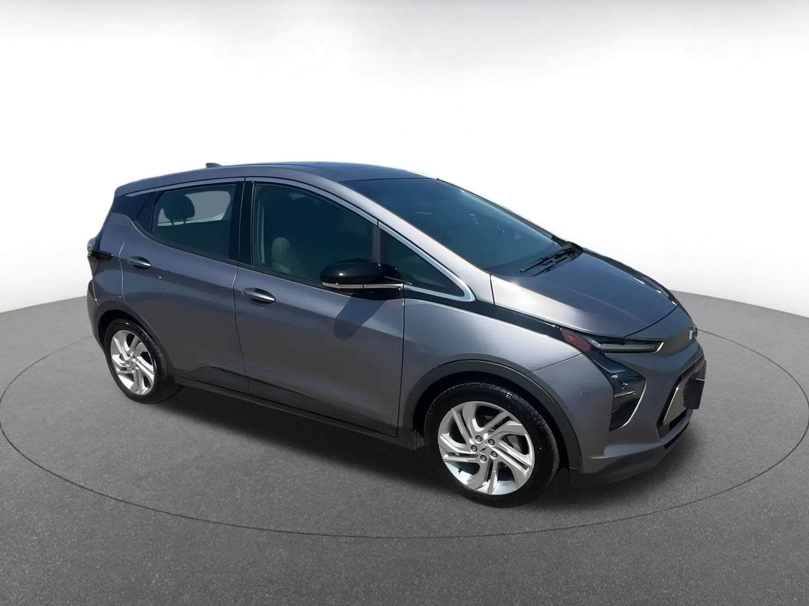 Thumbnail: 2023 Chevrolet Bolt EV - 2