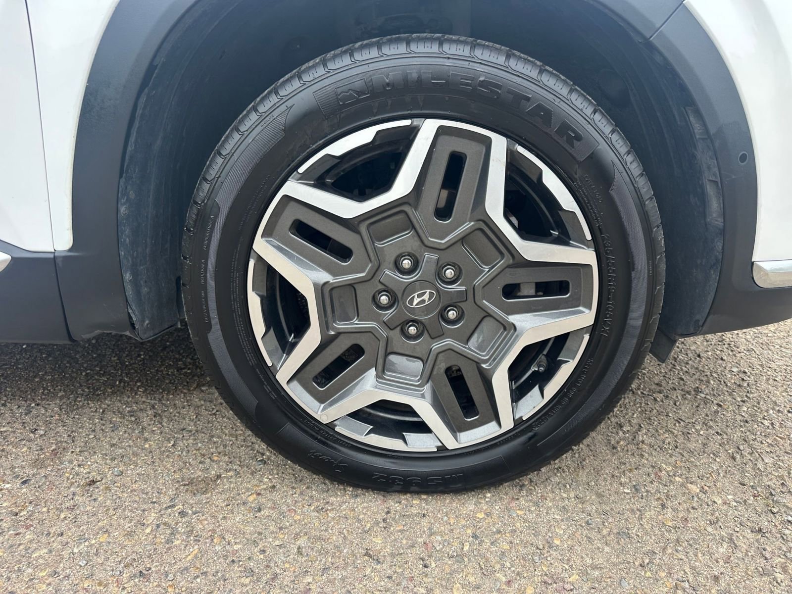 2023 Hyundai Santa Fe Limited 30