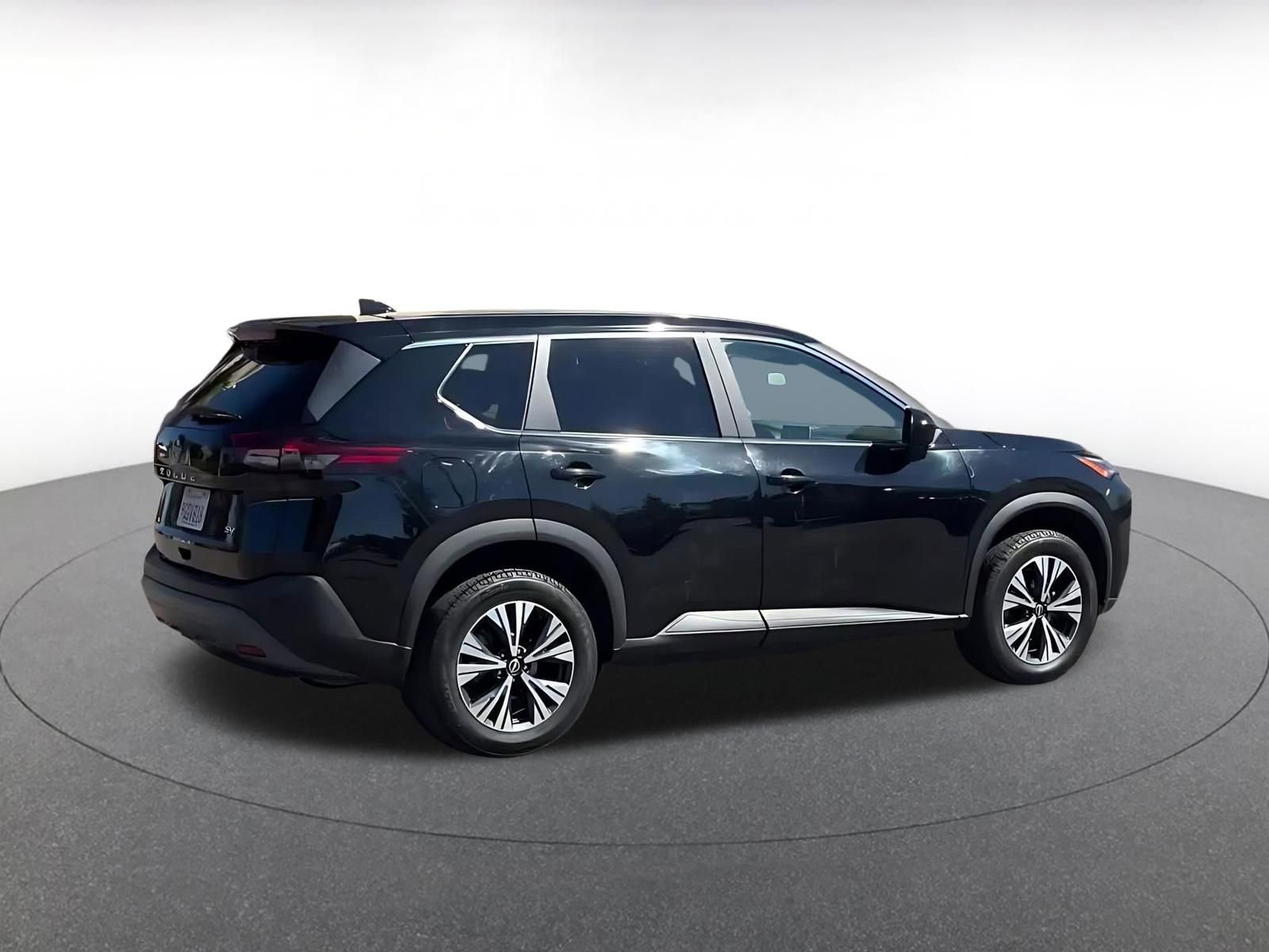 Thumbnail: 2023 Nissan Rogue - 15