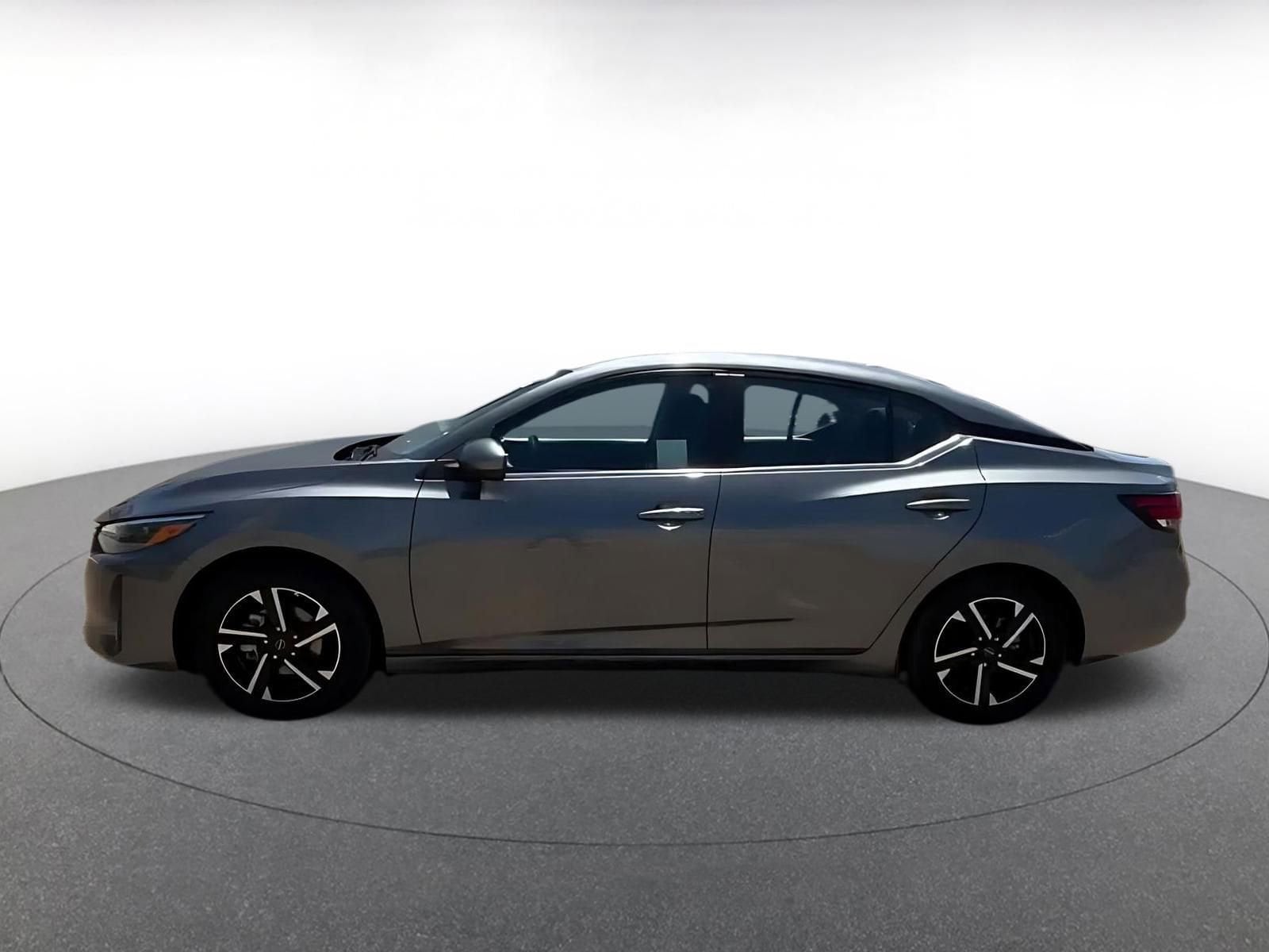 Thumbnail: 2025 Nissan Sentra - 9