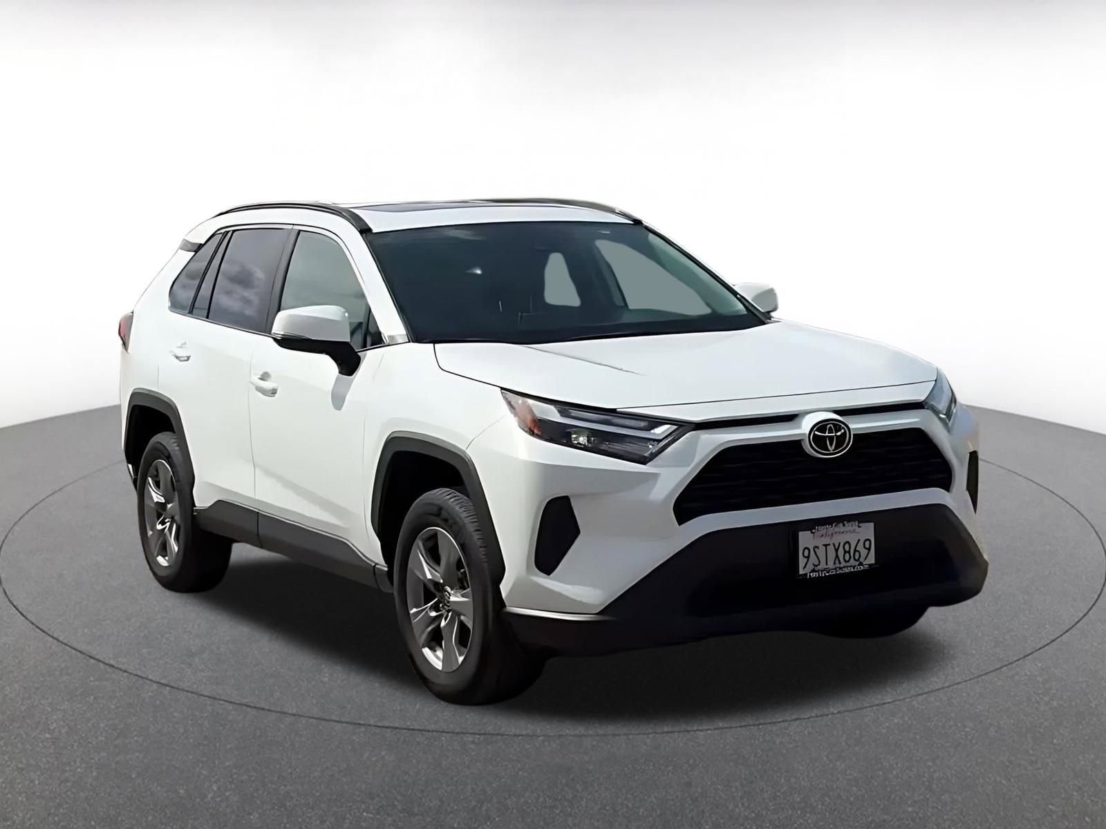 Thumbnail: 2025 Toyota RAV4 - 3