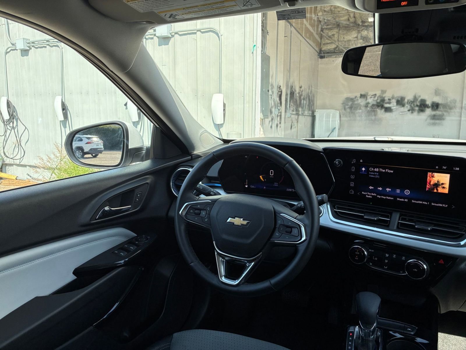 Thumbnail: 2025 Chevrolet Trax - 33