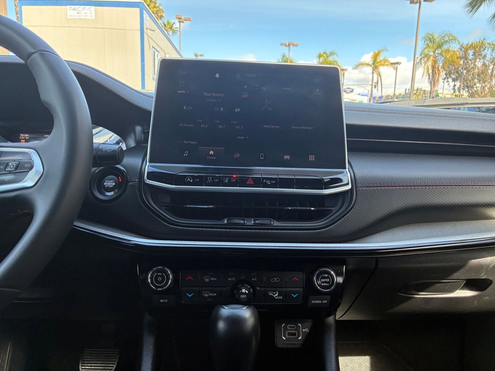 Thumbnail: 2025 Jeep Compass - 17