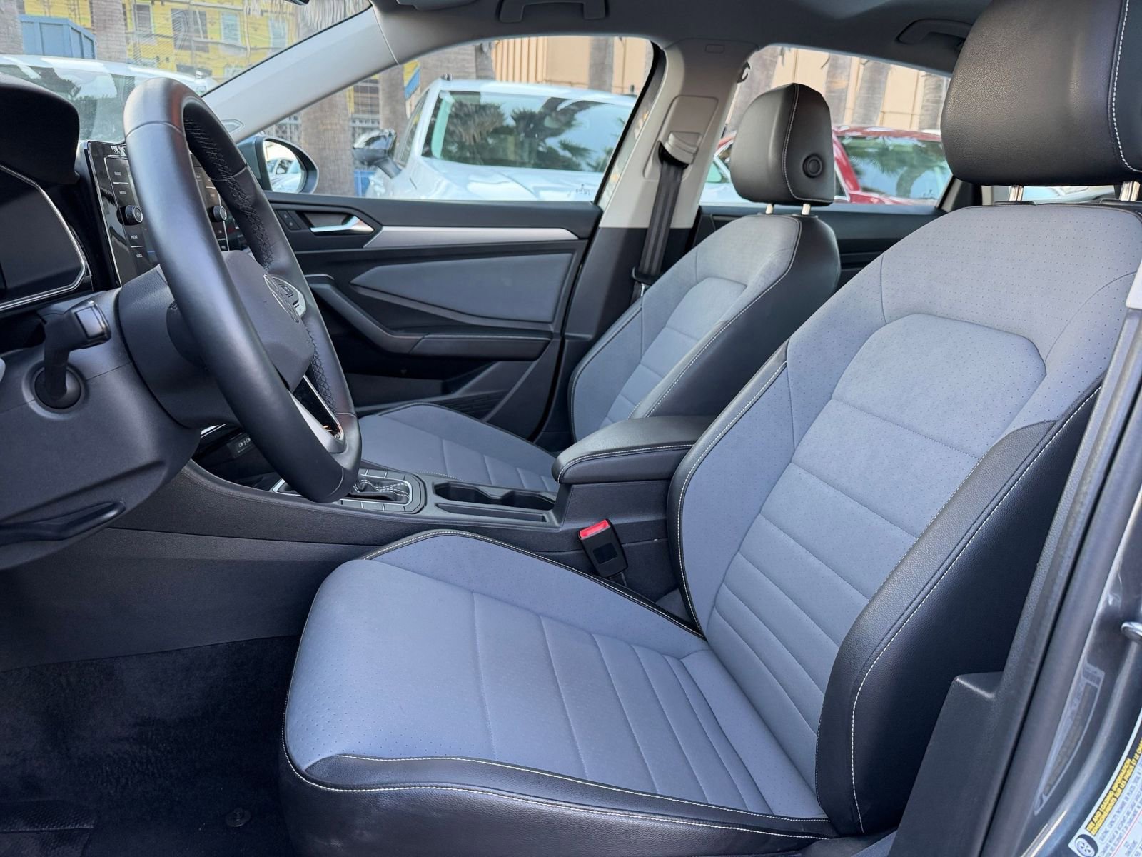 Thumbnail: 2025 Volkswagen Jetta - 25