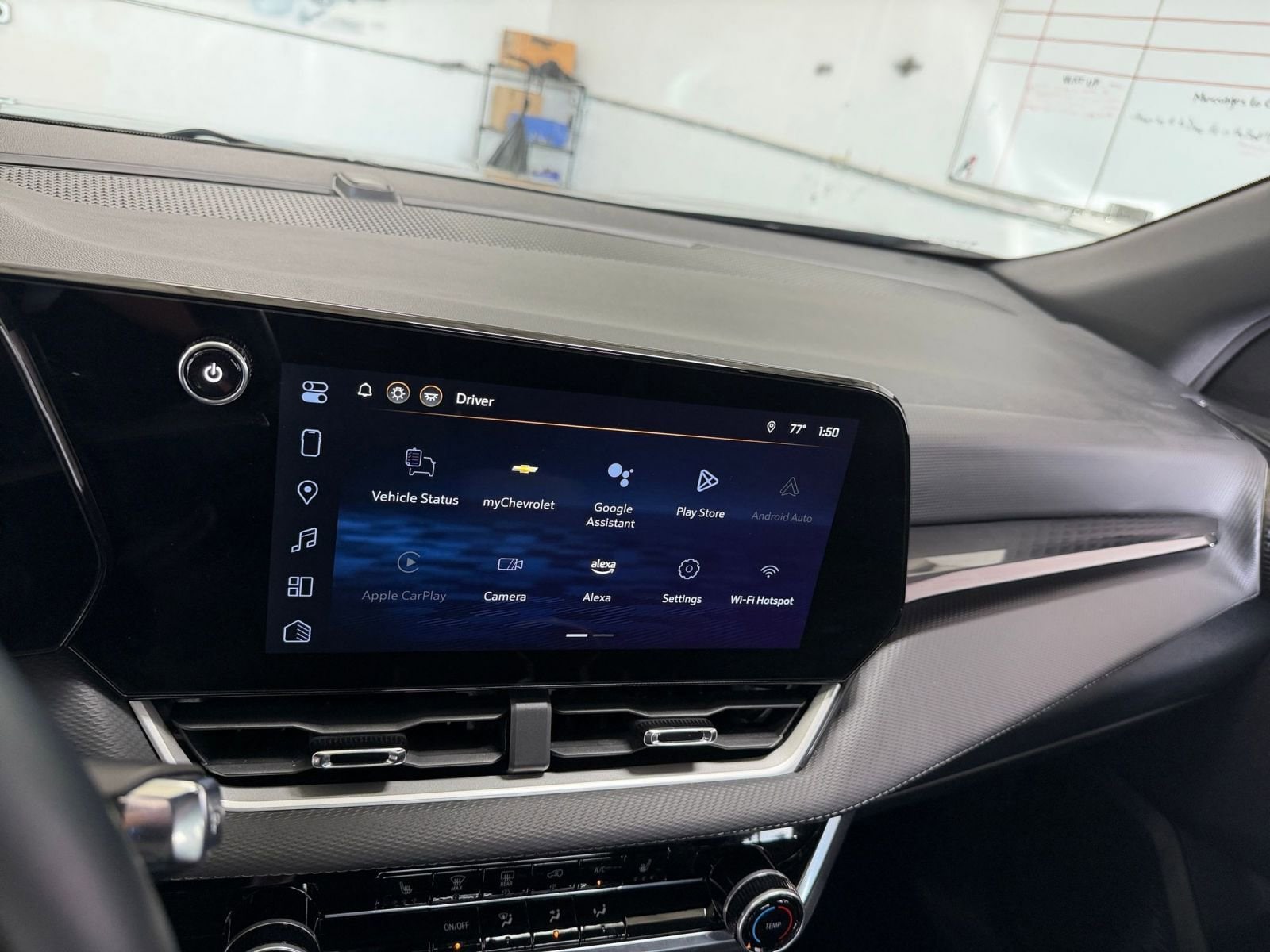 Thumbnail: 2025 Chevrolet Equinox - 21