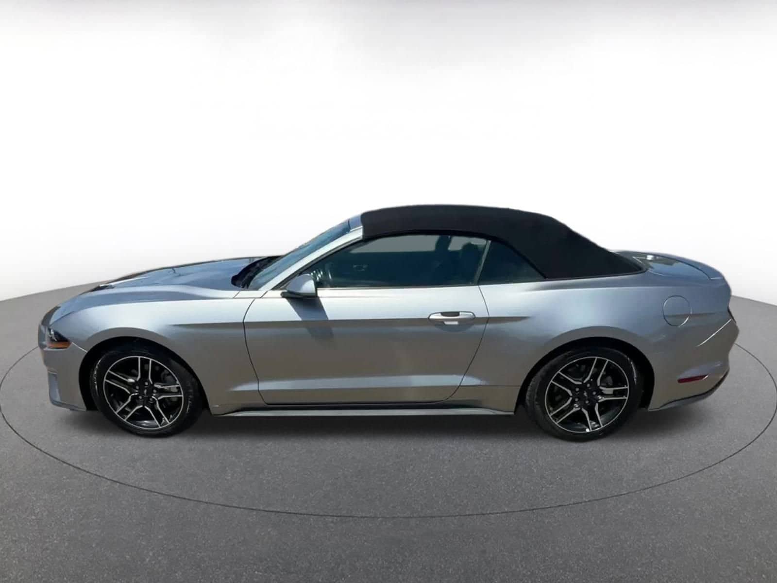 Thumbnail: 2023 Ford Mustang - 9