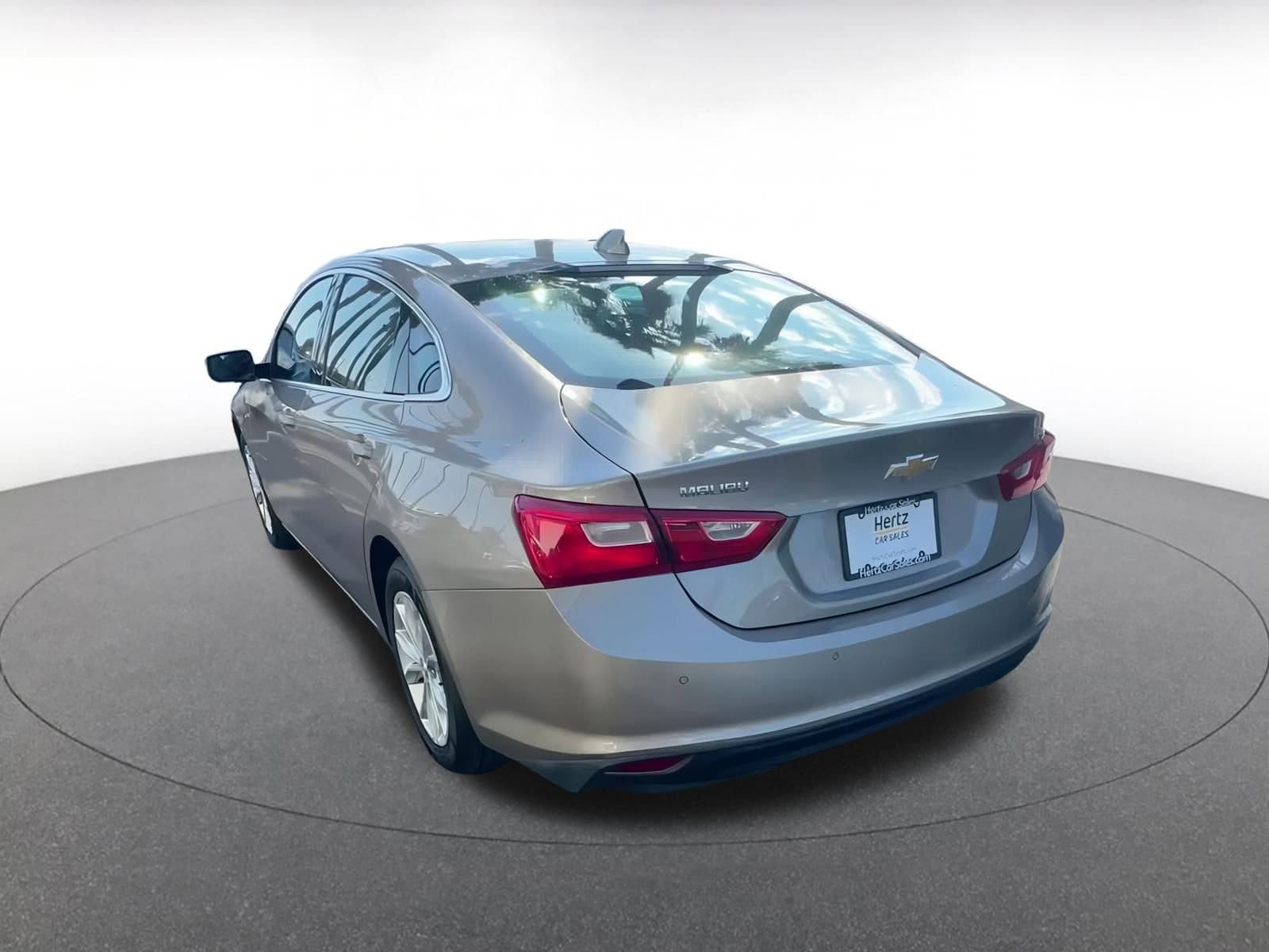 Thumbnail: 2023 Chevrolet Malibu - 11