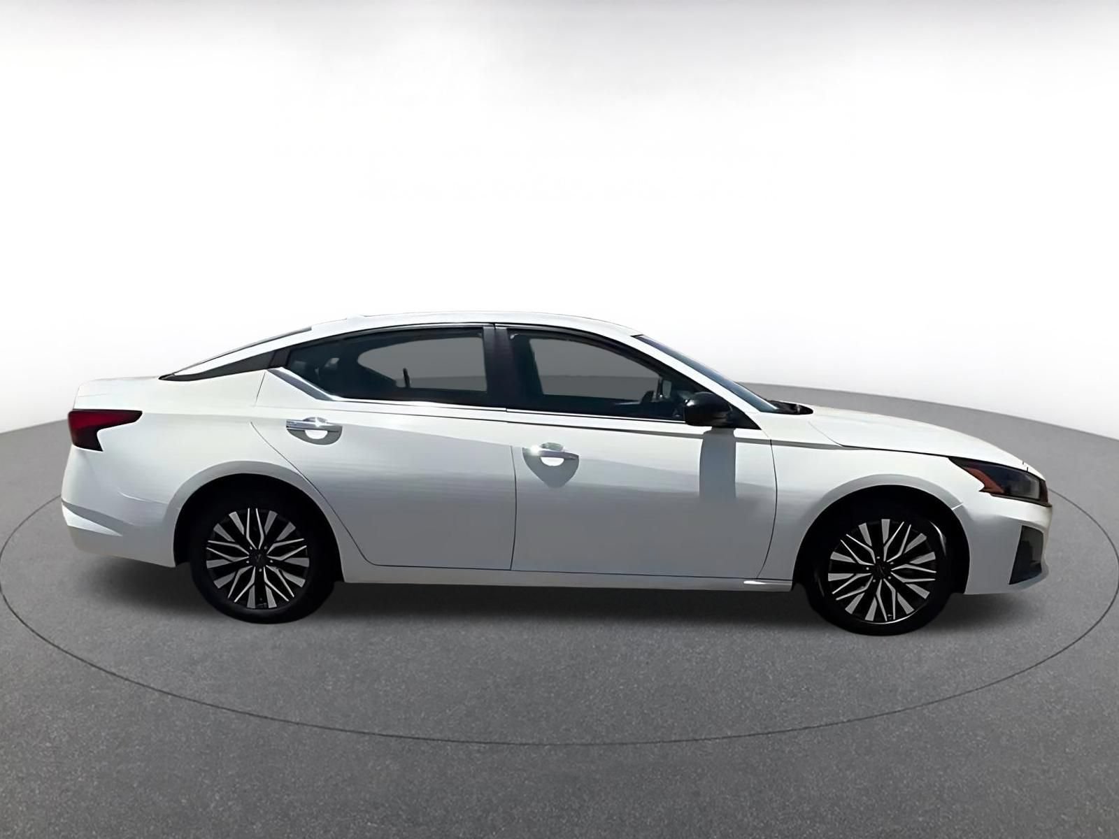 Thumbnail: 2025 Nissan Altima - 16