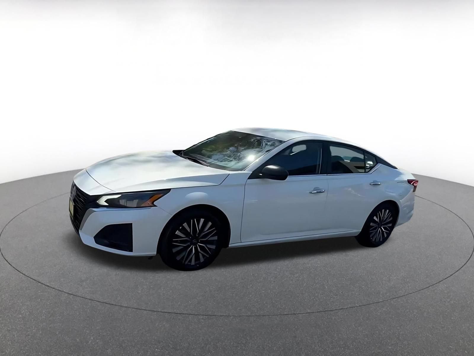 Thumbnail: 2025 Nissan Altima - 7