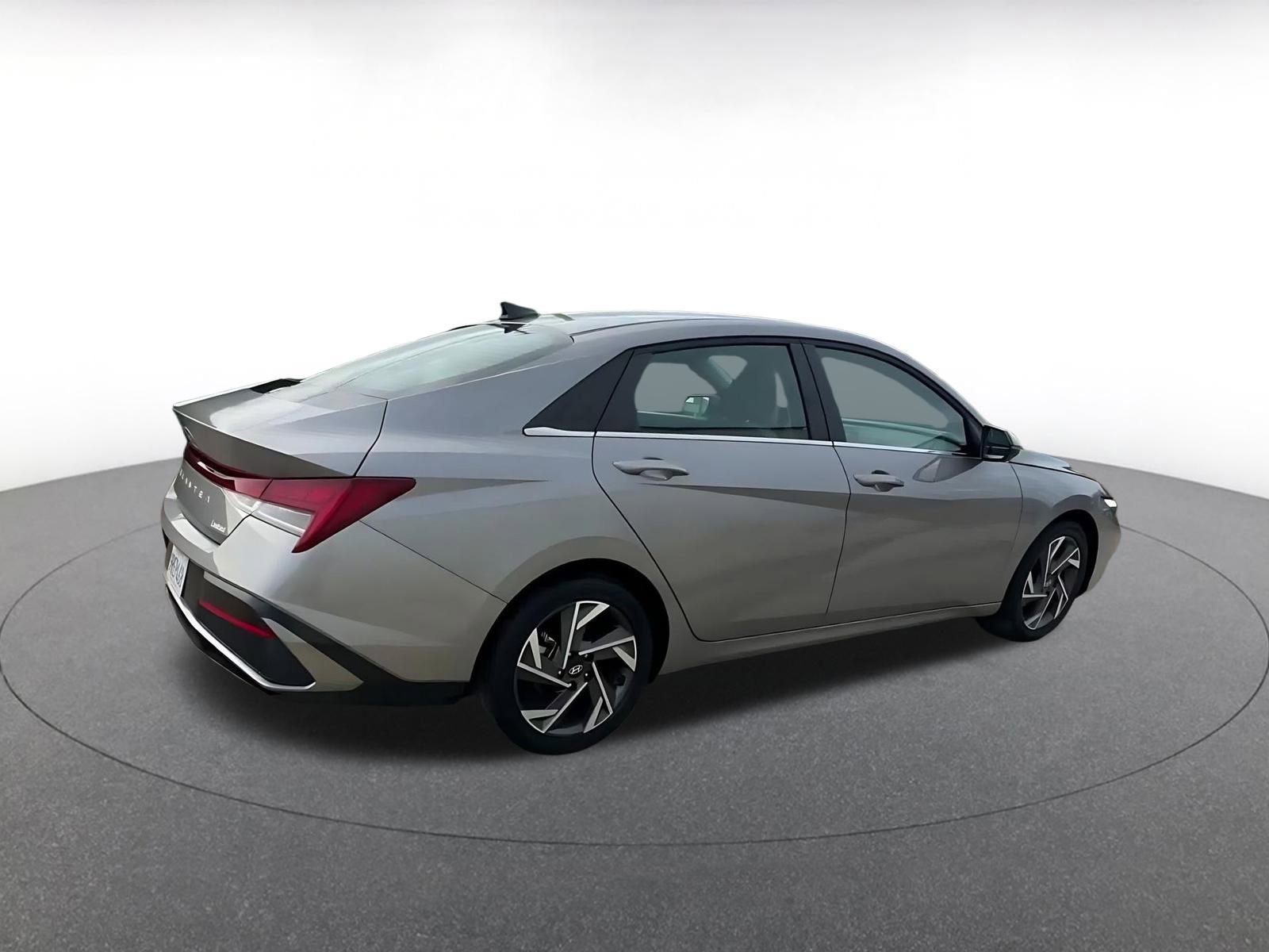 Thumbnail: 2025 Hyundai Elantra - 14