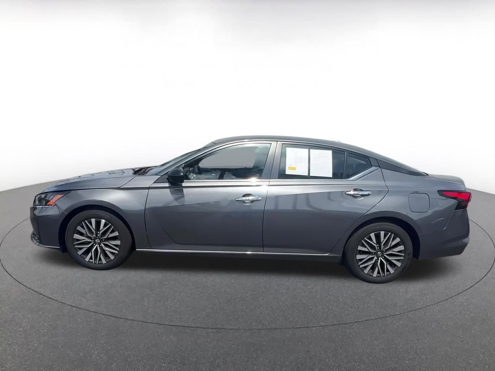 2024 Nissan Altima SV 8