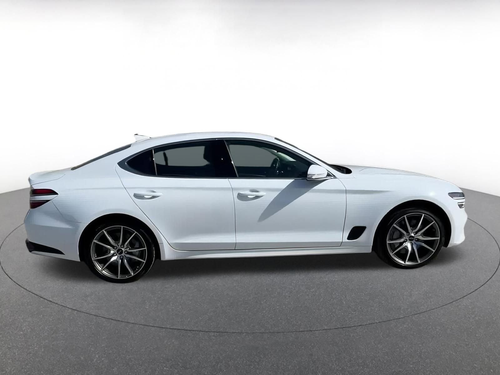 Thumbnail: 2025 Genesis G70 - 16