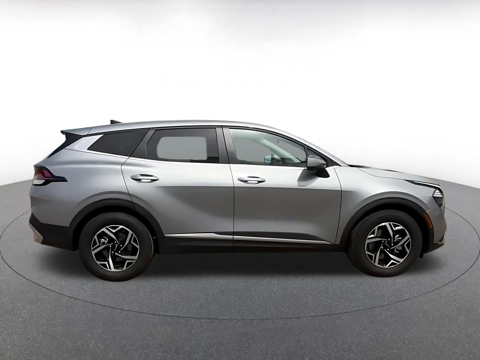 Thumbnail: 2025 Kia Sportage - 16