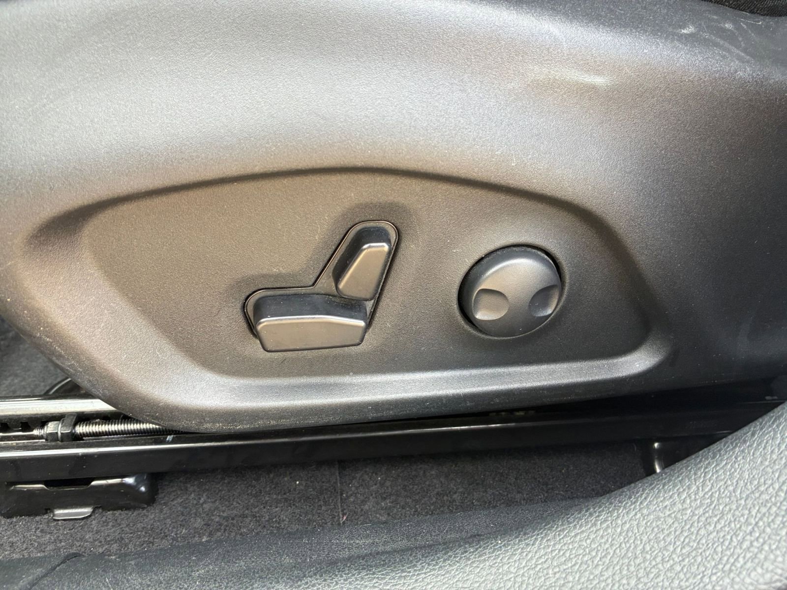 Thumbnail: 2025 Jeep Compass - 22