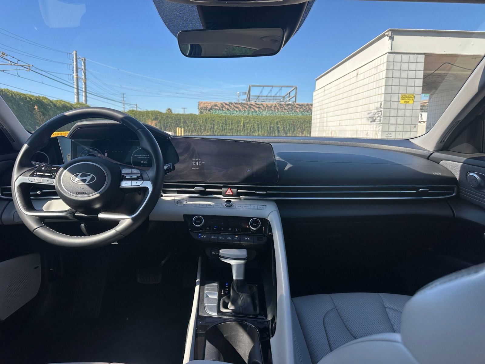 Thumbnail: 2025 Hyundai Elantra - 32