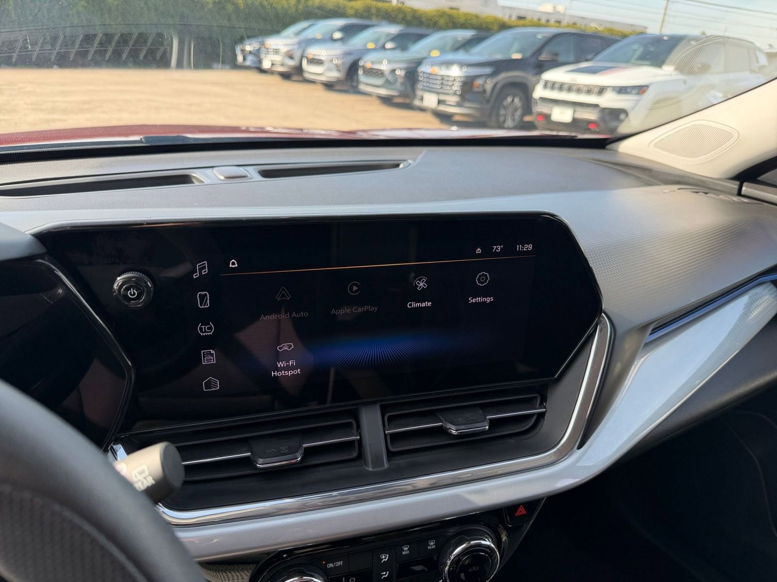 Thumbnail: 2025 Chevrolet Trax - 21