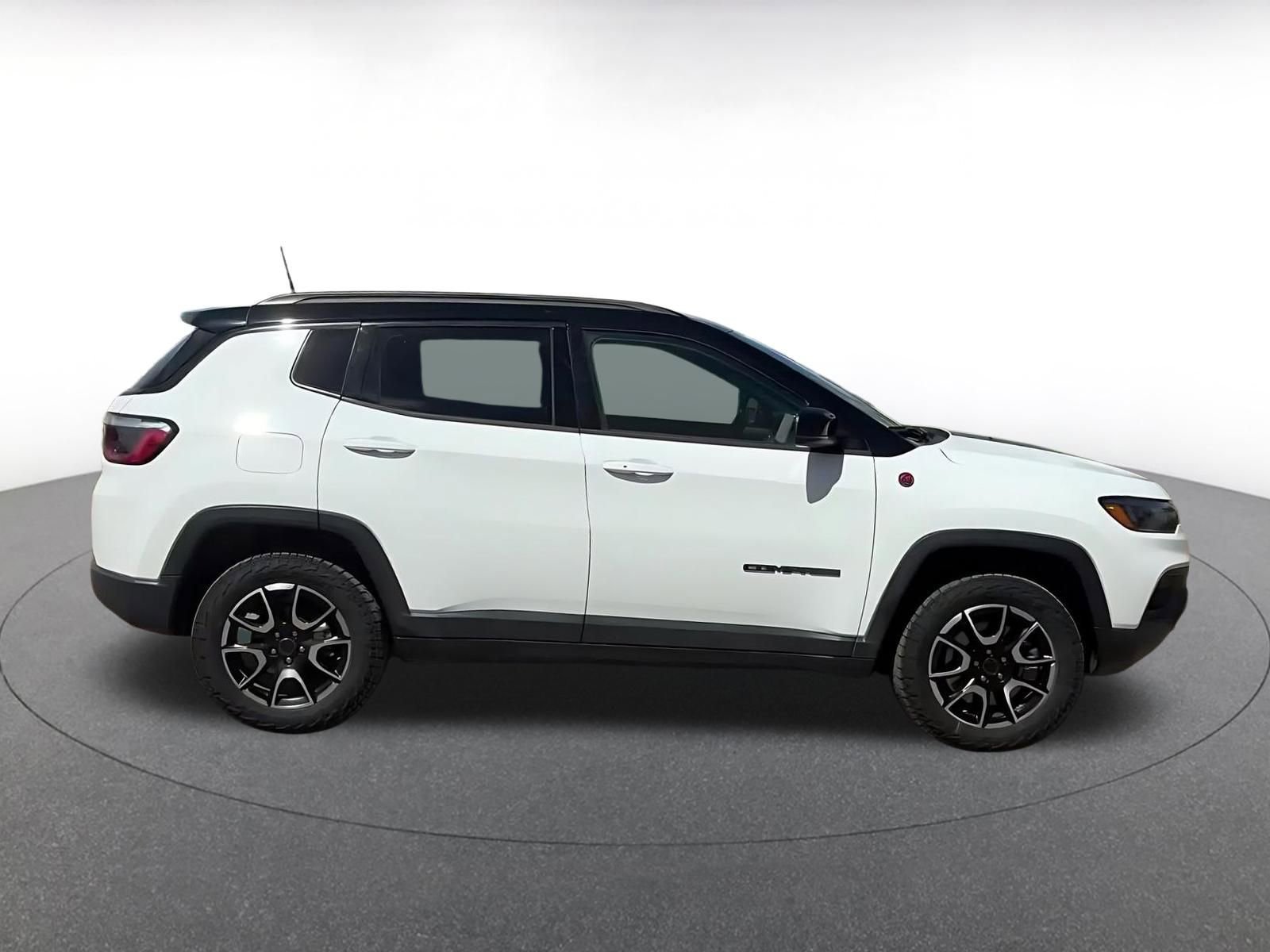Thumbnail: 2025 Jeep Compass - 16