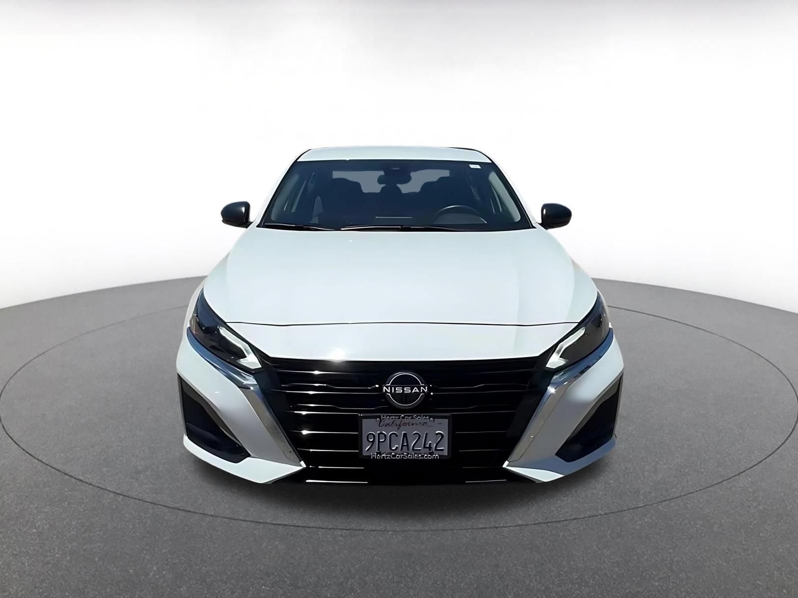 Thumbnail: 2025 Nissan Altima - 4