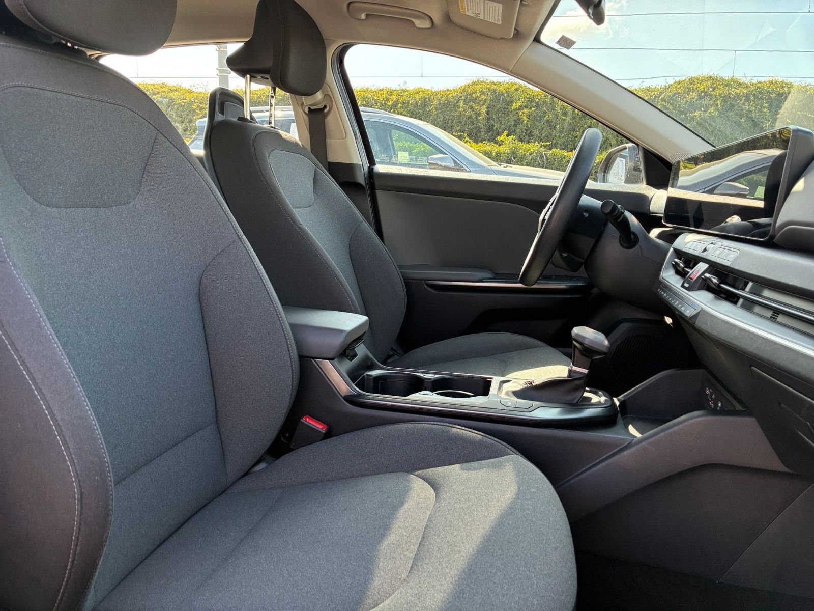 Thumbnail: 2025 Kia K4 - 35