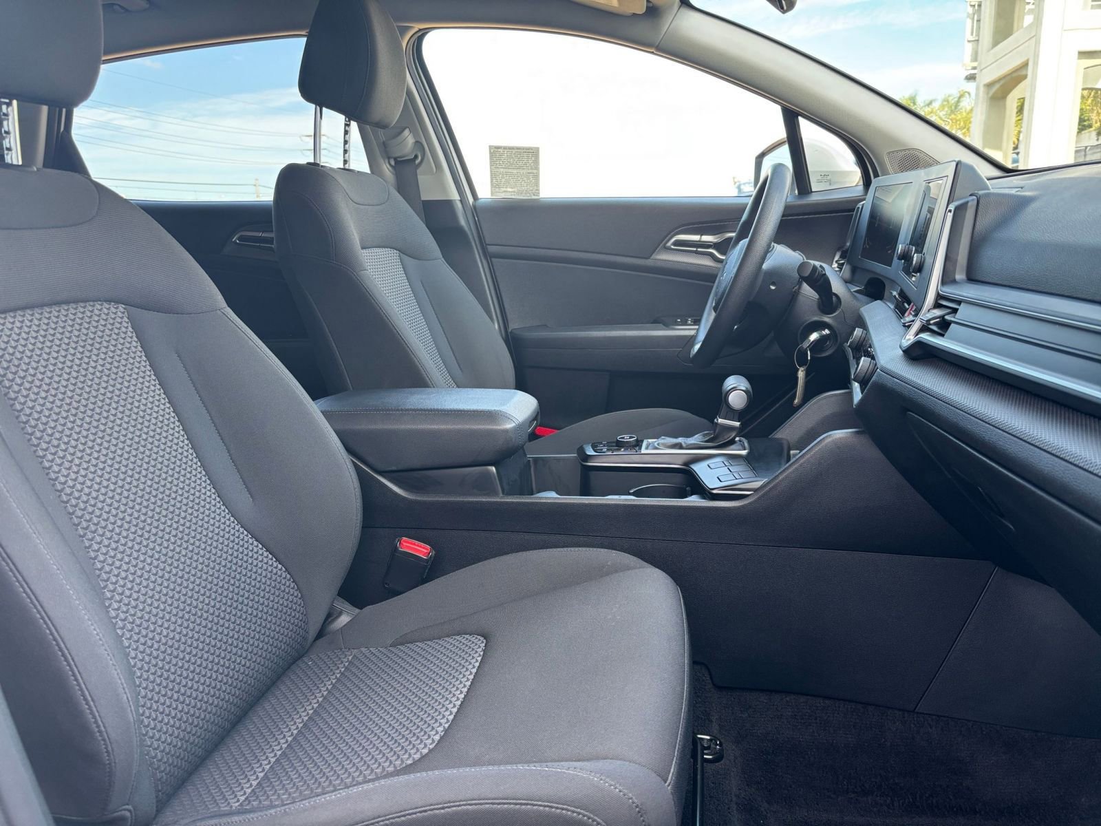 Thumbnail: 2025 Kia Sportage - 35