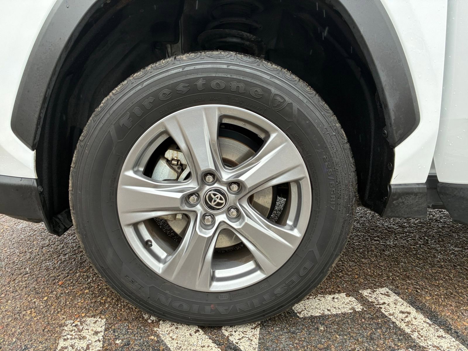 Thumbnail: 2025 Toyota RAV4 - 29