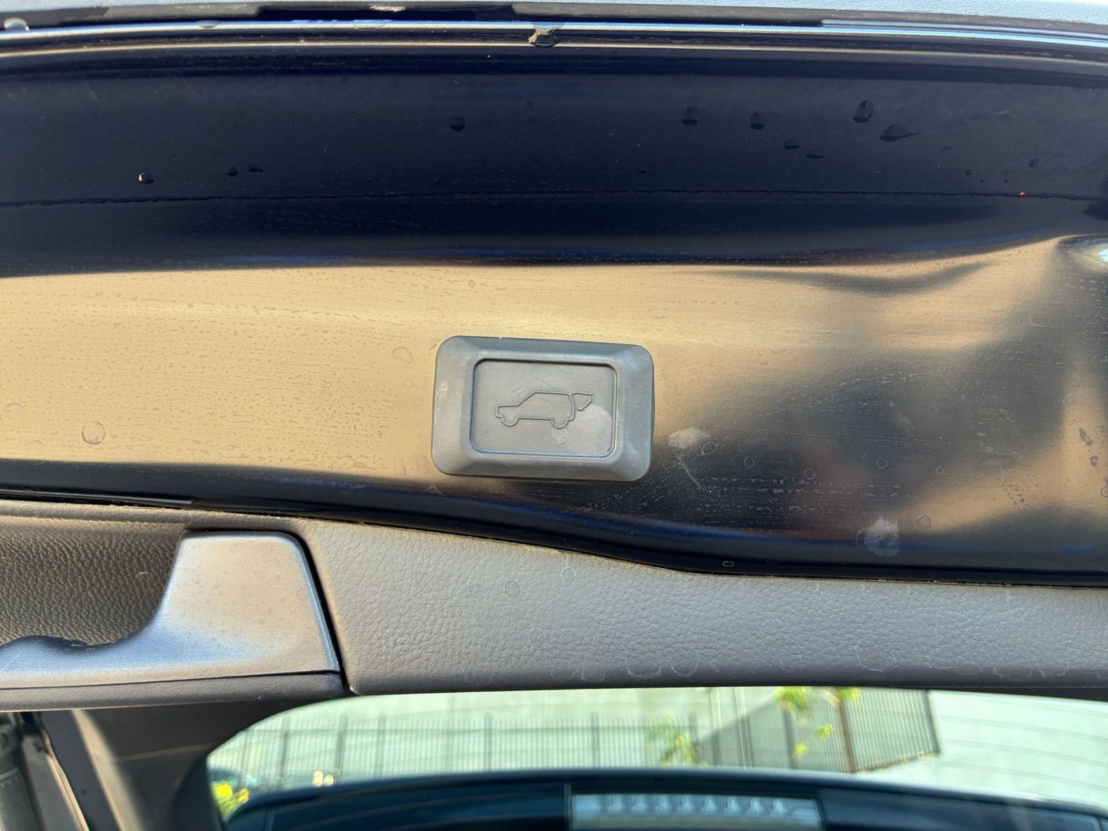 Thumbnail: 2025 Toyota RAV4 - 23