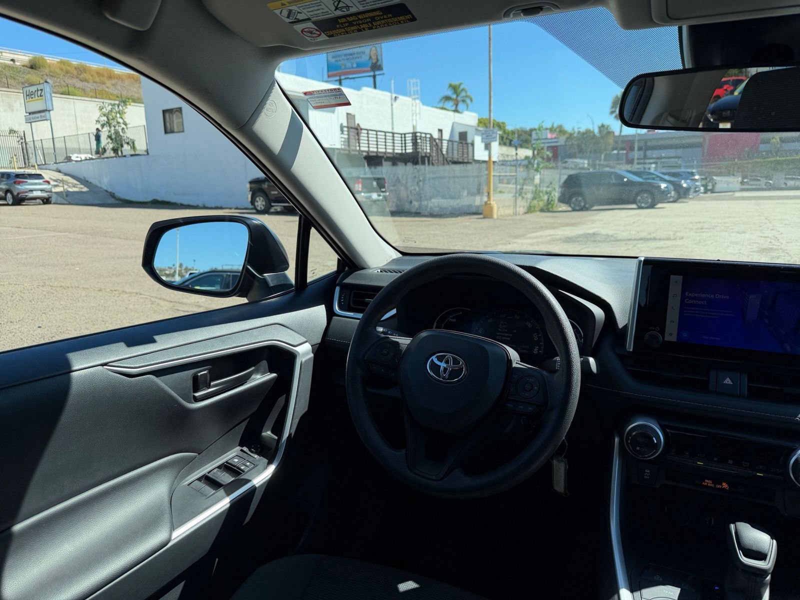 Thumbnail: 2025 Toyota RAV4 - 33