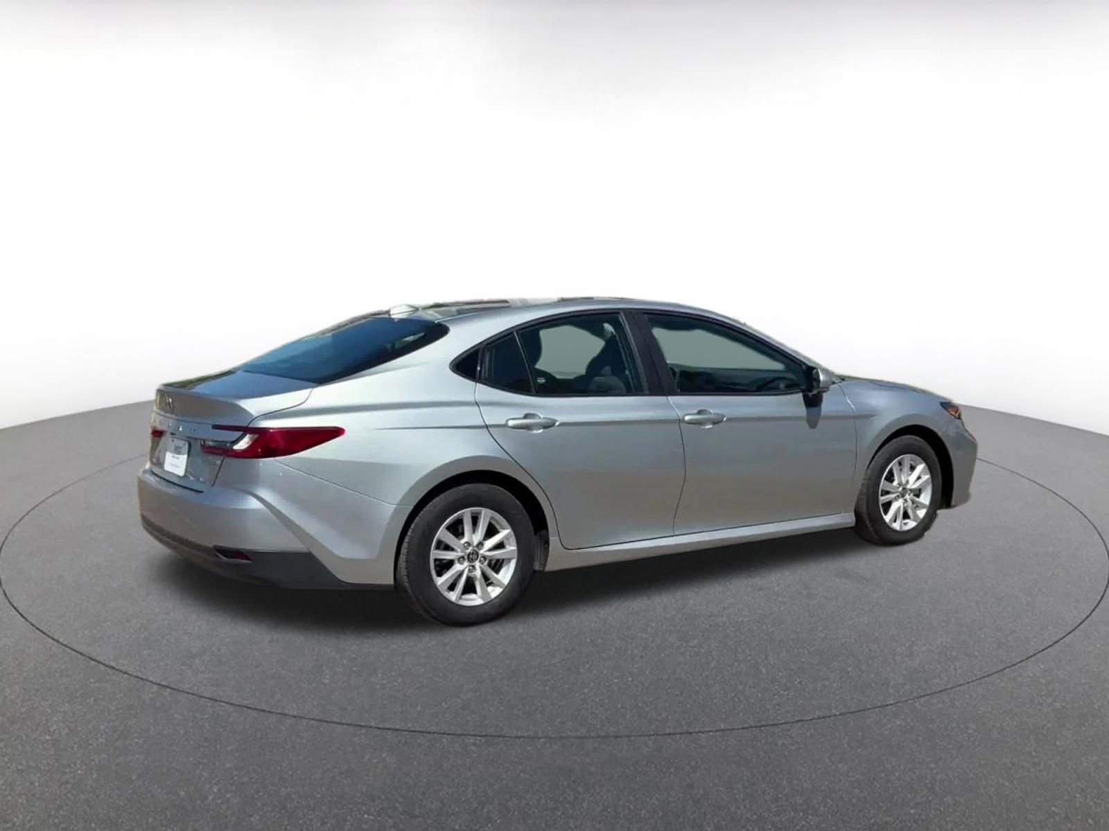 Thumbnail: 2025 Toyota Camry - 15