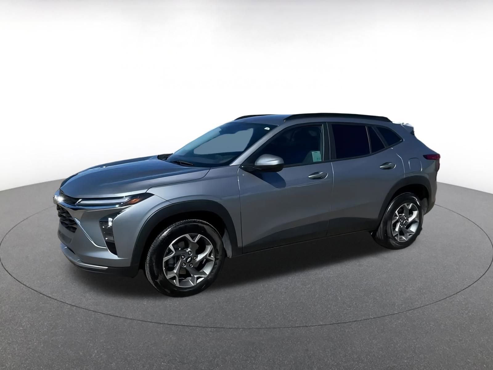 Thumbnail: 2025 Chevrolet Trax - 8