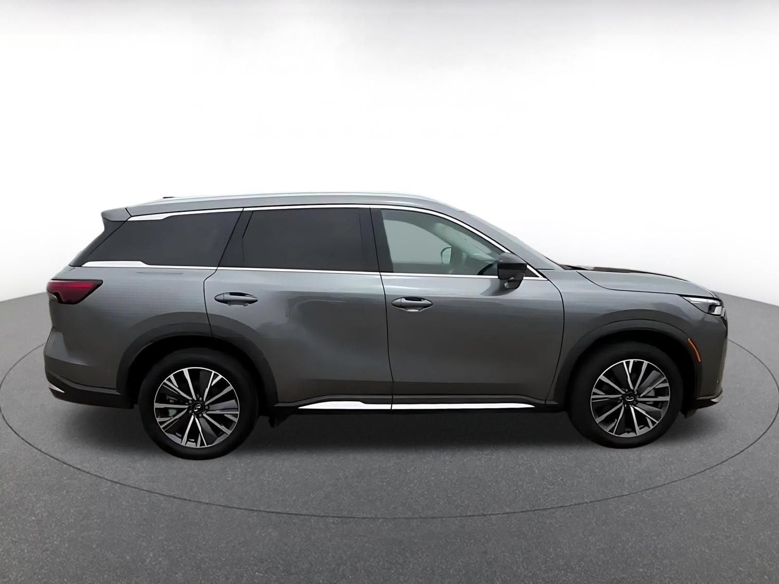 Thumbnail: 2026 INFINITI QX60 - 16