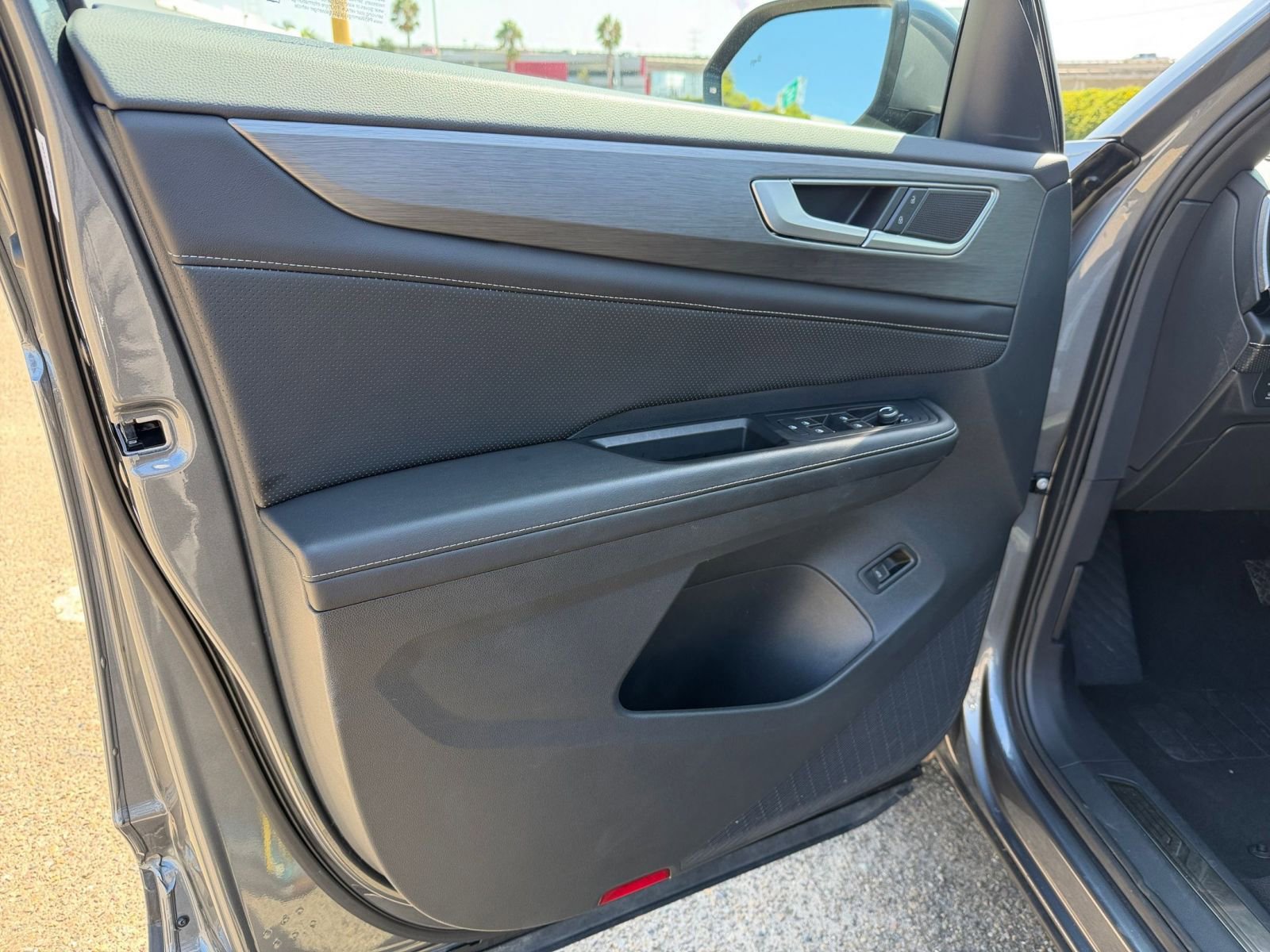 Thumbnail: 2025 Volkswagen Atlas - 20