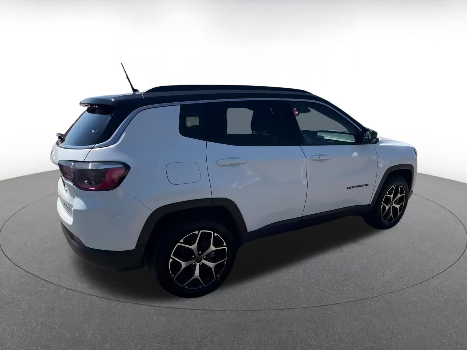 Thumbnail: 2025 Jeep Compass - 14