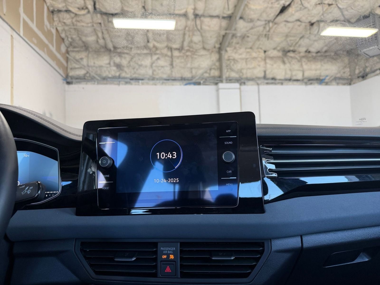 Thumbnail: 2025 Volkswagen Jetta - 21