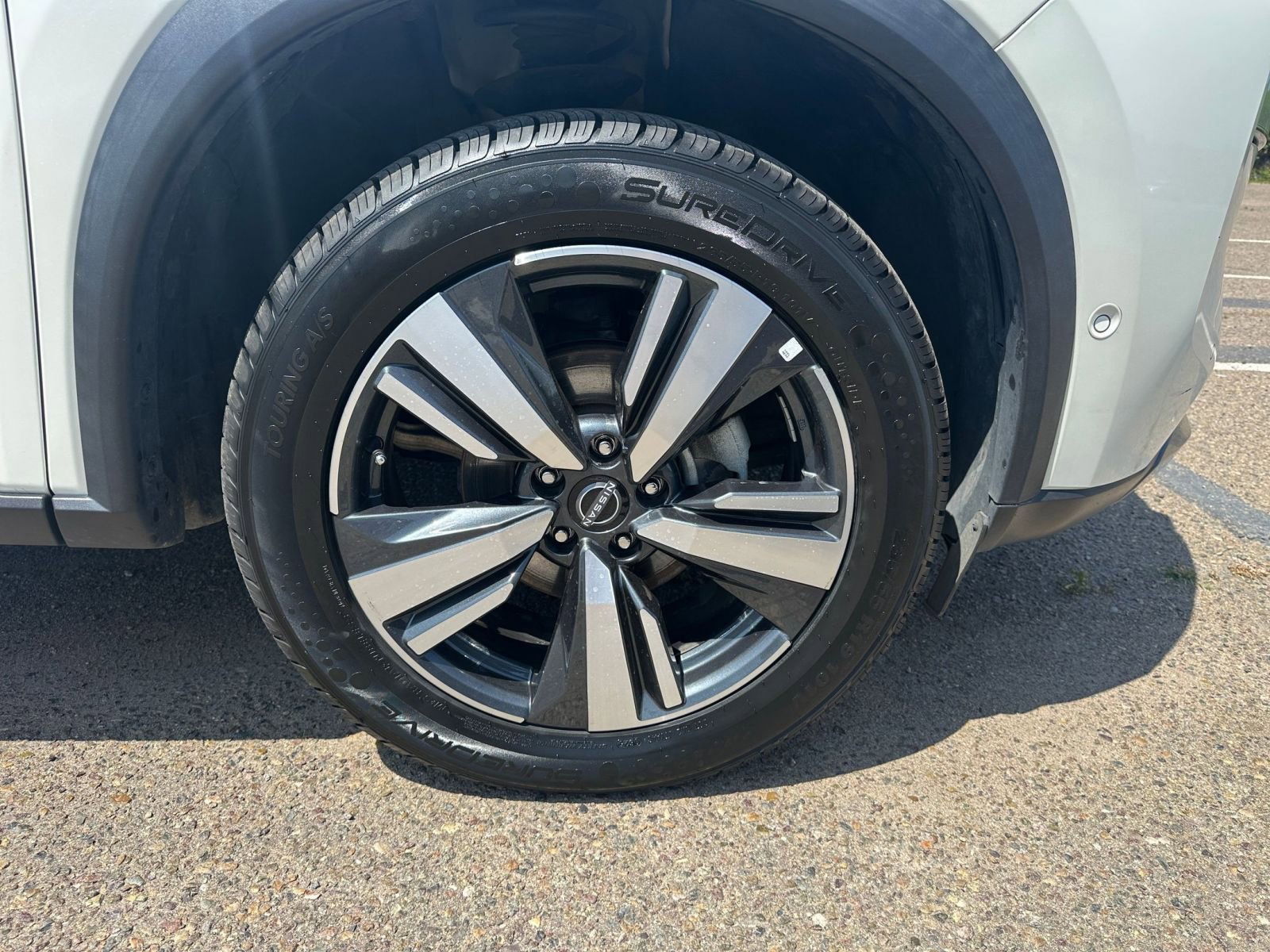 Thumbnail: 2023 Nissan Rogue - 30