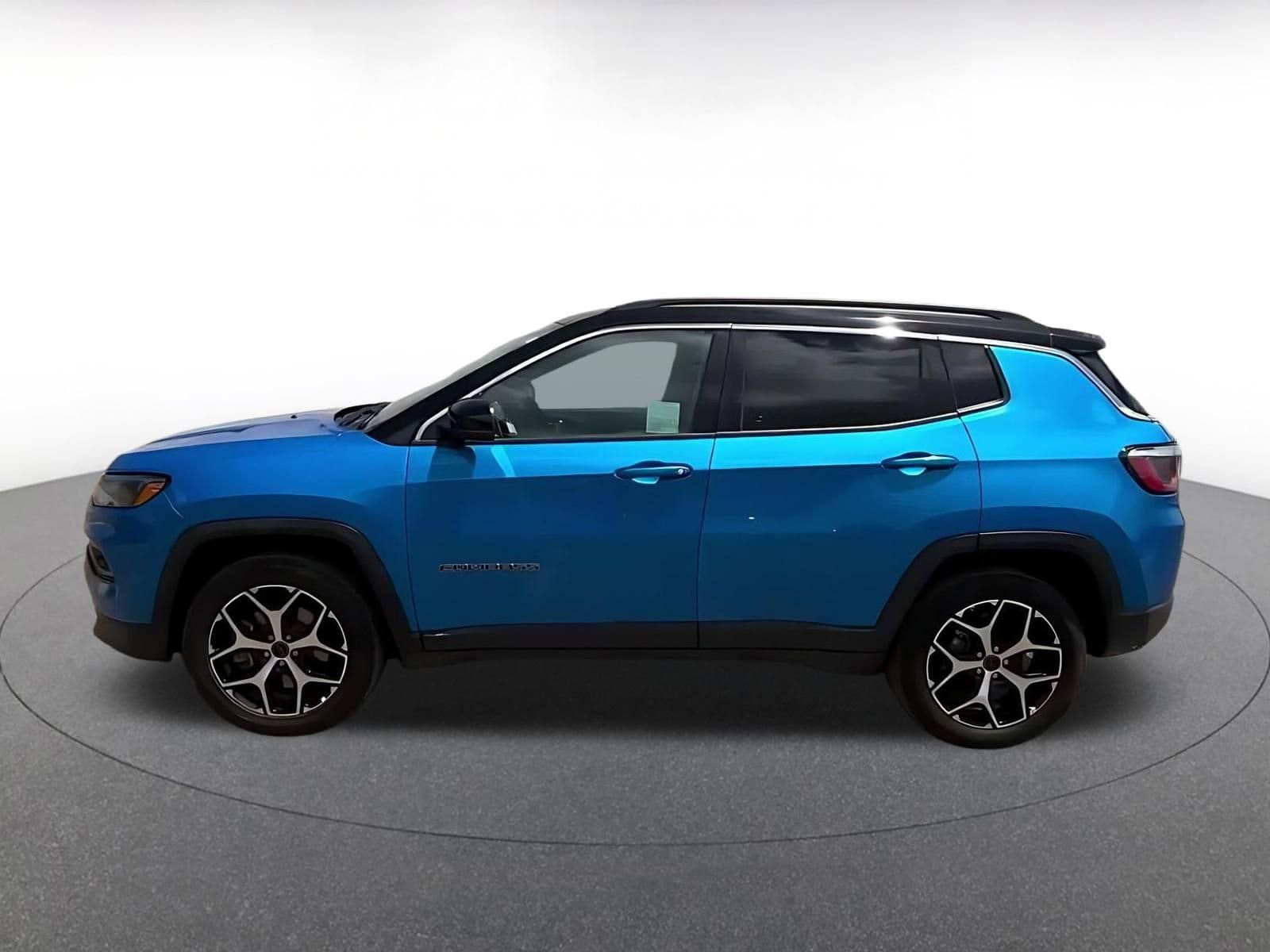 Thumbnail: 2025 Jeep Compass - 10