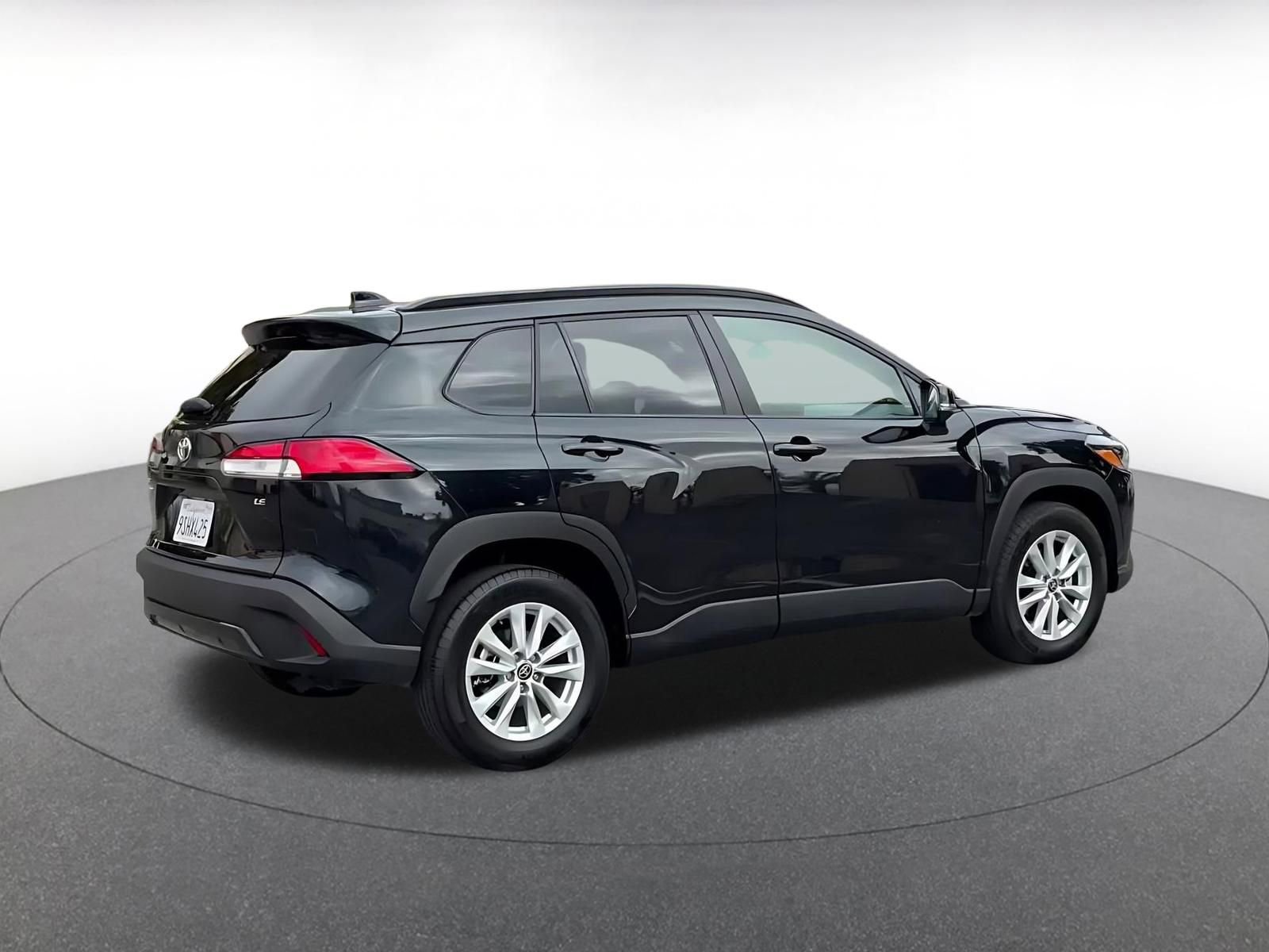 Thumbnail: 2025 Toyota Corolla Cross - 15