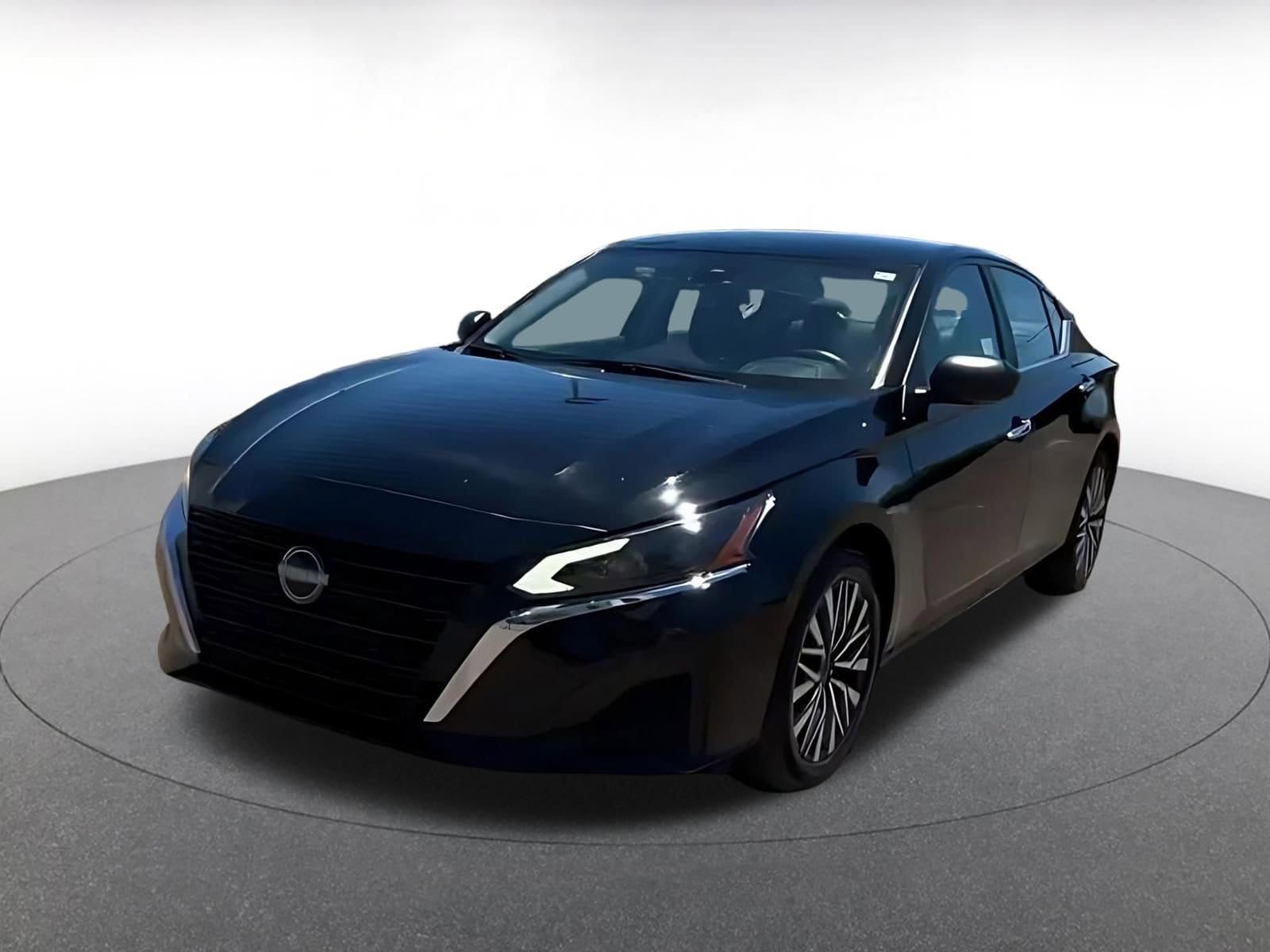 Thumbnail: 2025 Nissan Altima - 7