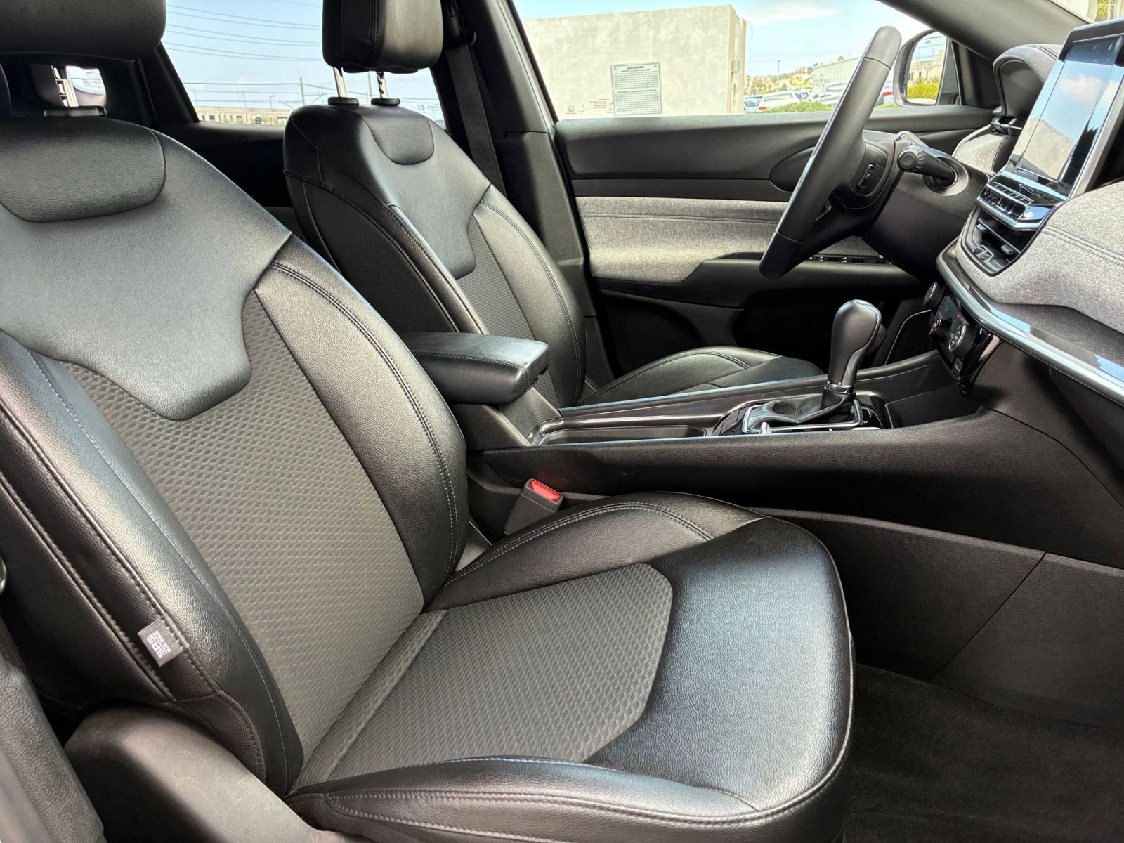 Thumbnail: 2025 Jeep Compass - 35