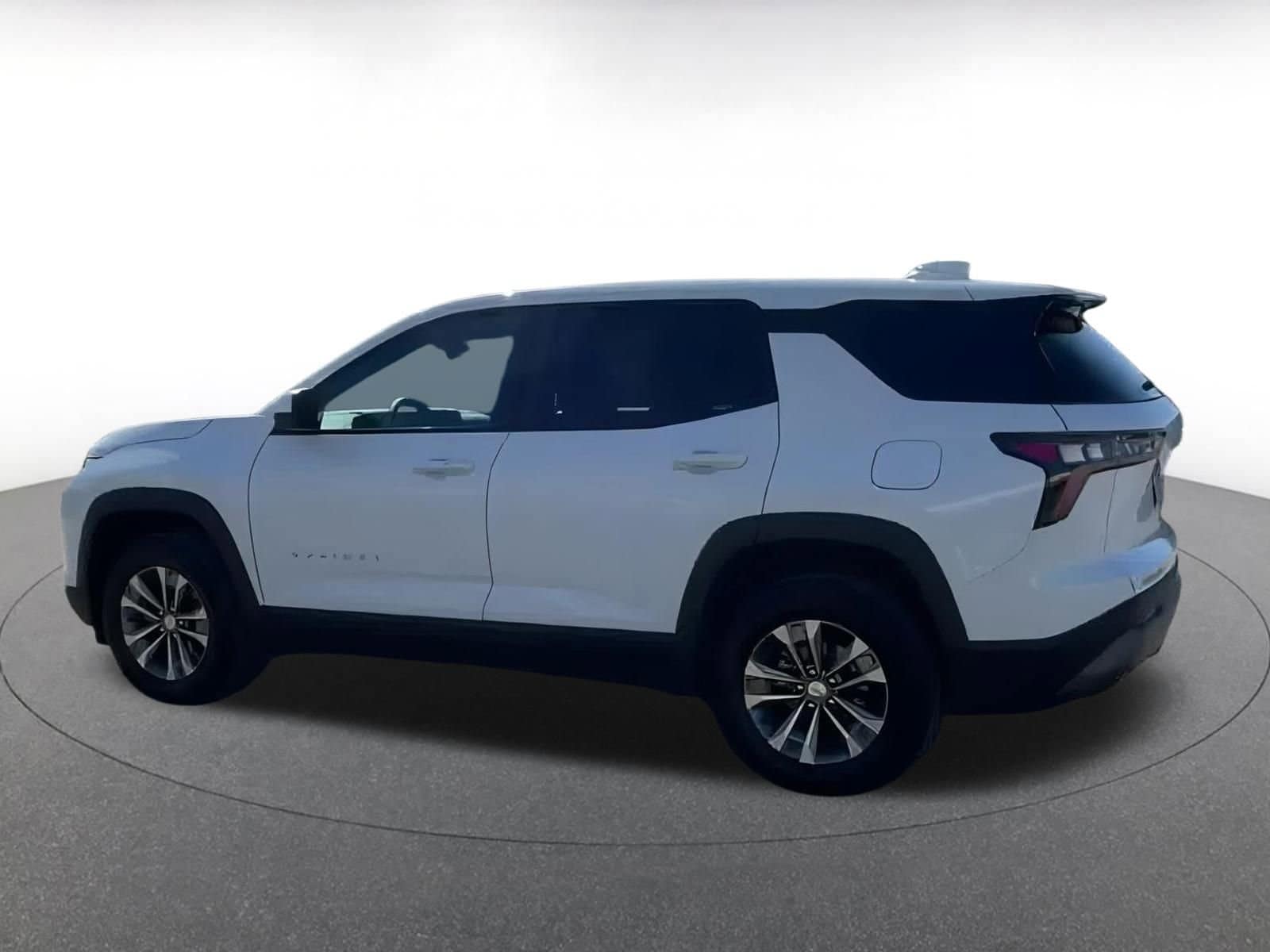 Thumbnail: 2025 Chevrolet Equinox - 9