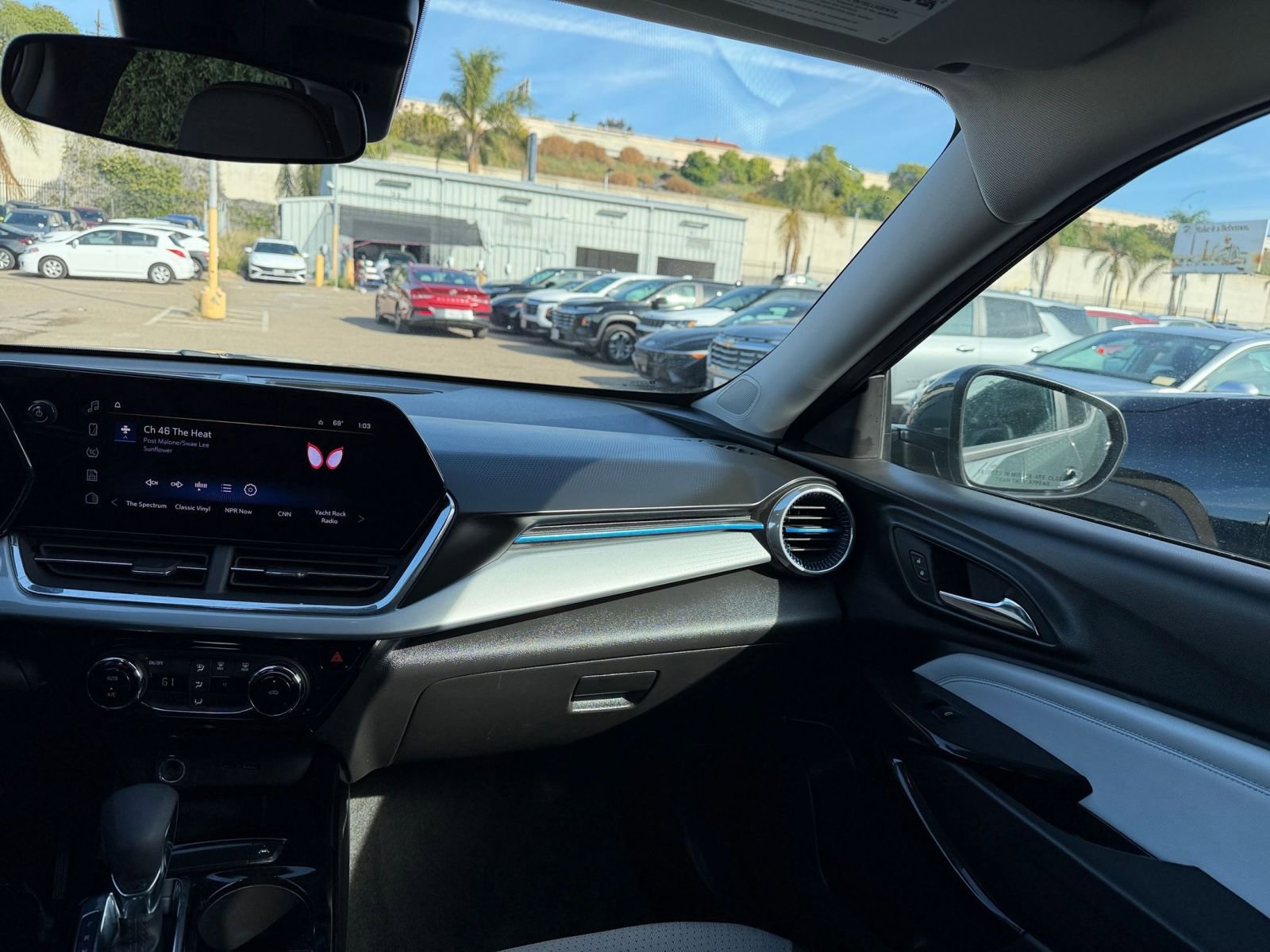 Thumbnail: 2025 Chevrolet Trax - 33