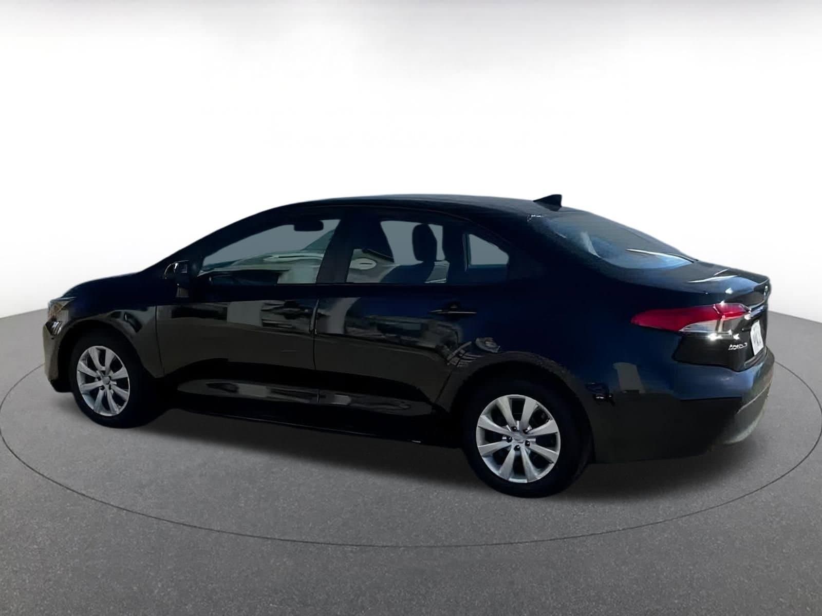 Thumbnail: 2025 Toyota Corolla - 9