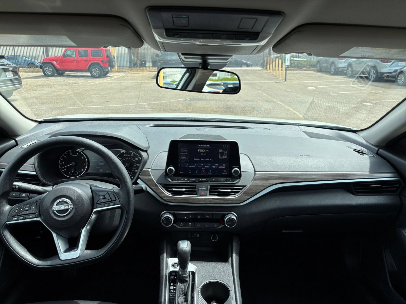 Thumbnail: 2025 Nissan Altima - 28