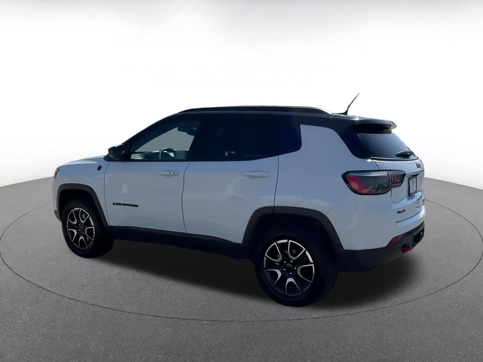 Thumbnail: 2025 Jeep Compass - 10