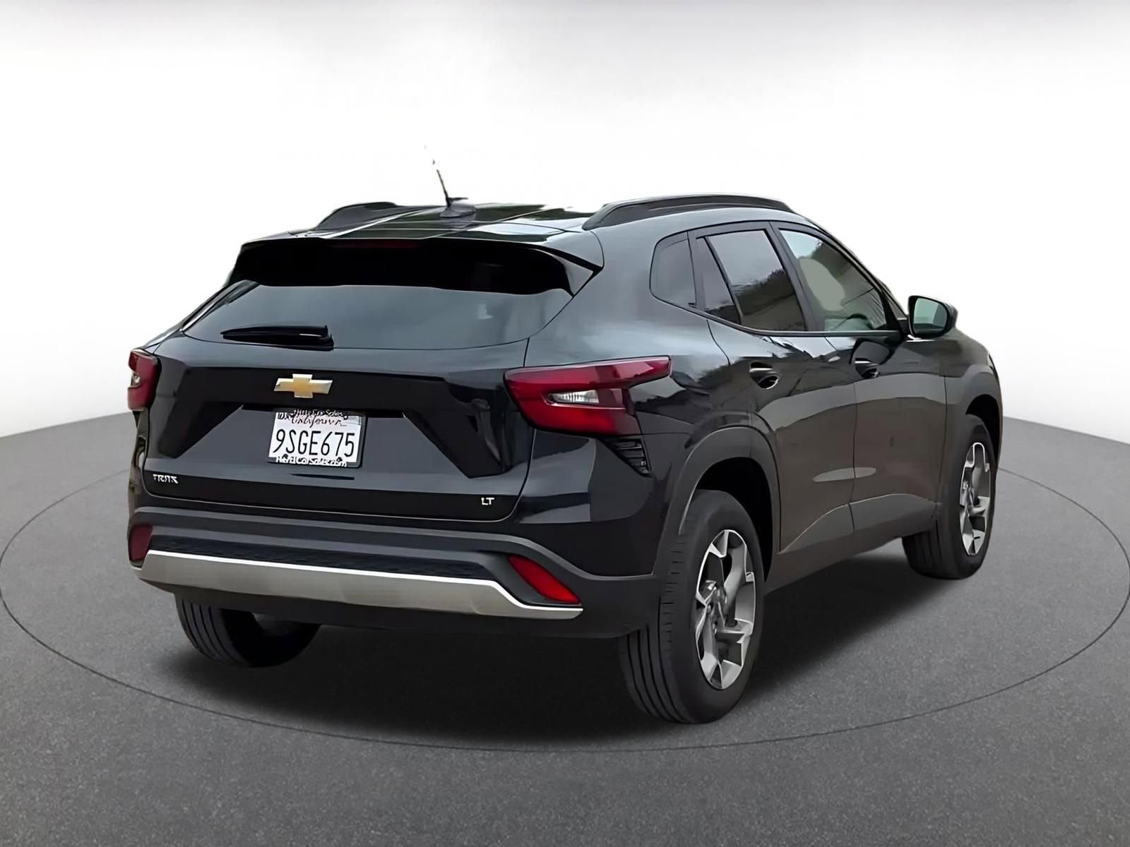 Thumbnail: 2025 Chevrolet Trax - 15