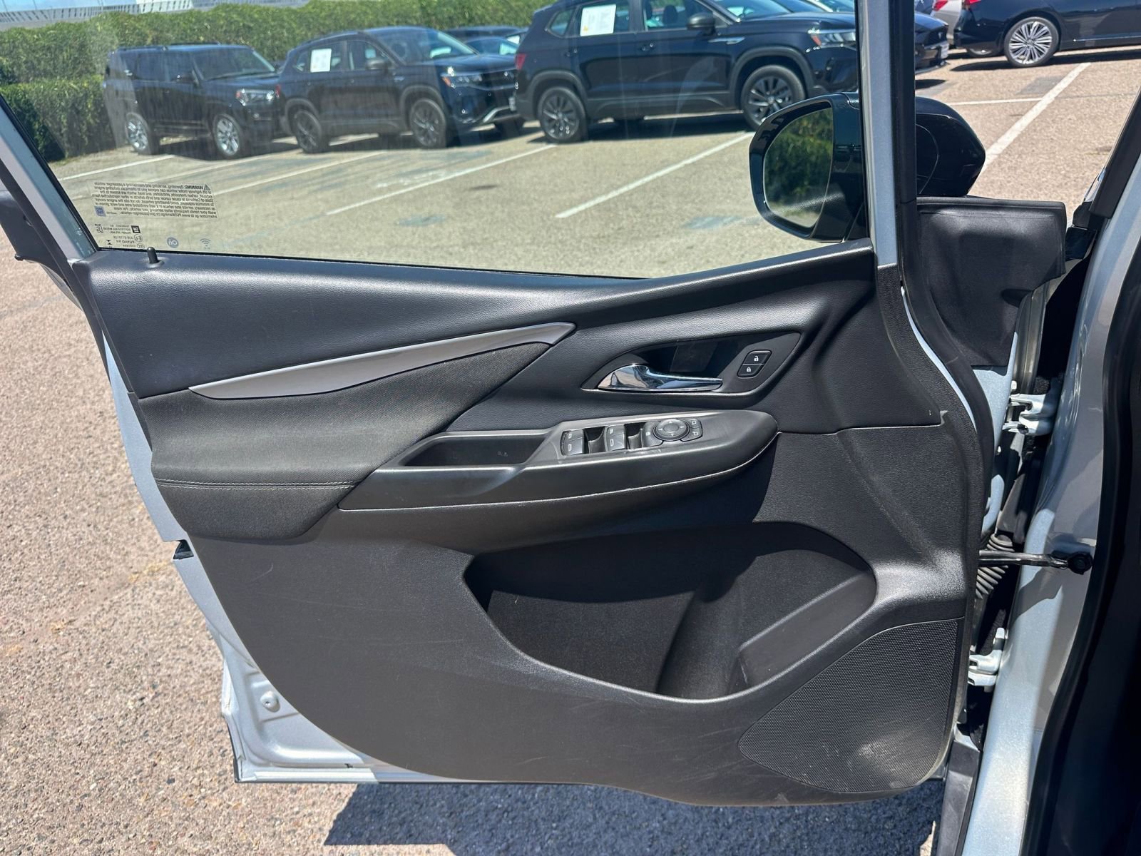 Thumbnail: 2023 Chevrolet Bolt EV - 24