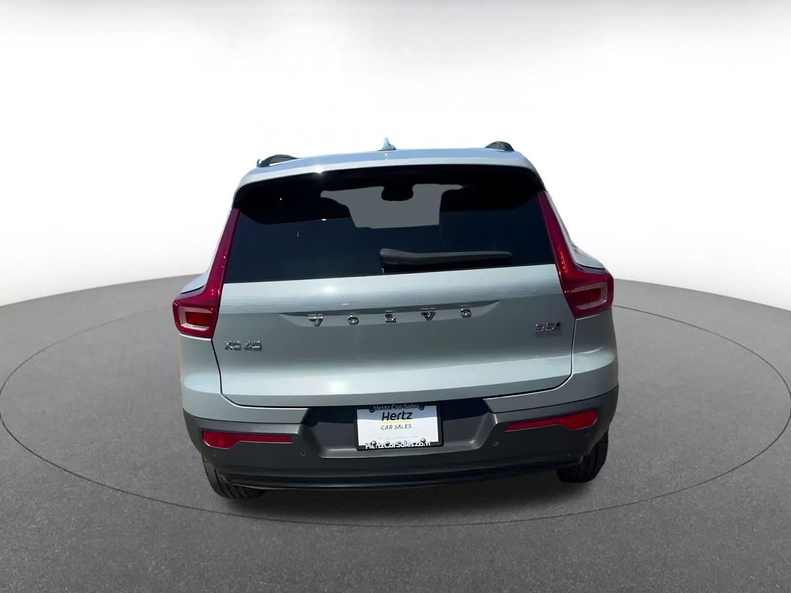 Thumbnail: 2024 Volvo XC40 - 12
