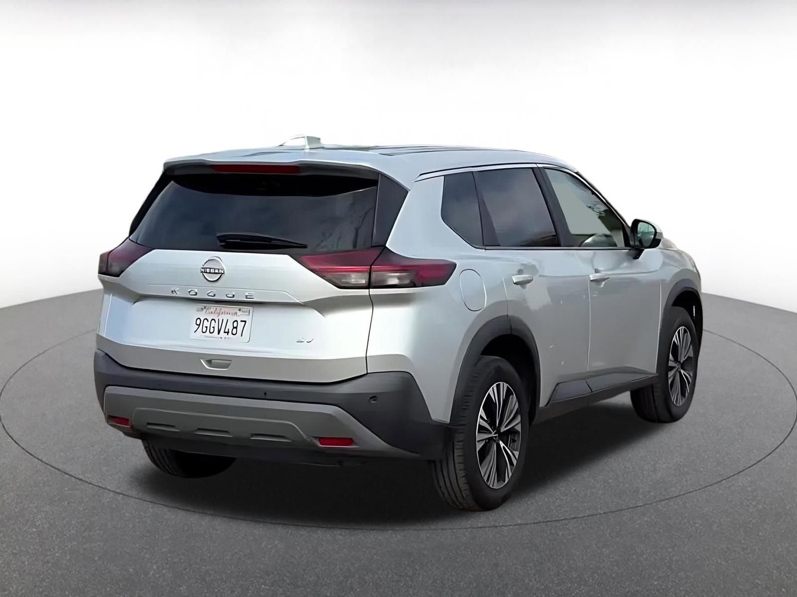 Thumbnail: 2023 Nissan Rogue - 11