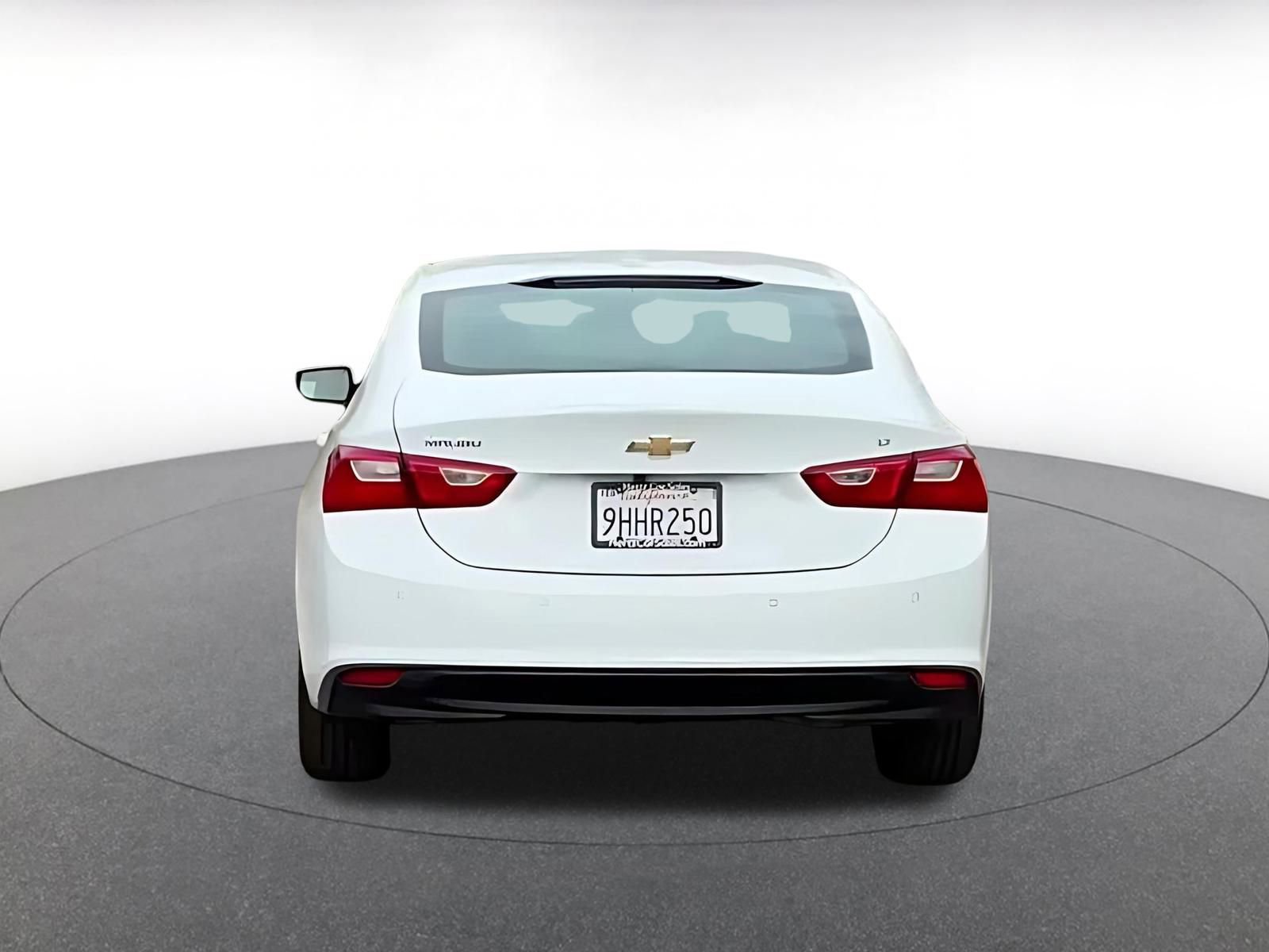 Thumbnail: 2024 Chevrolet Malibu - 12