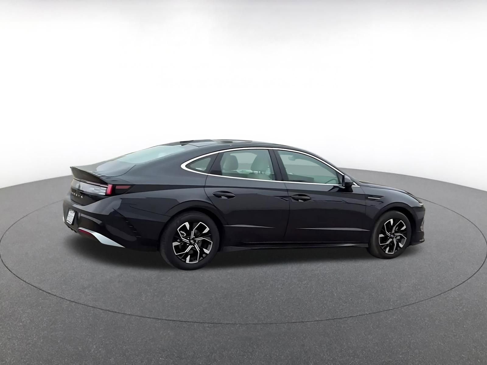 Thumbnail: 2025 Hyundai Sonata - 15