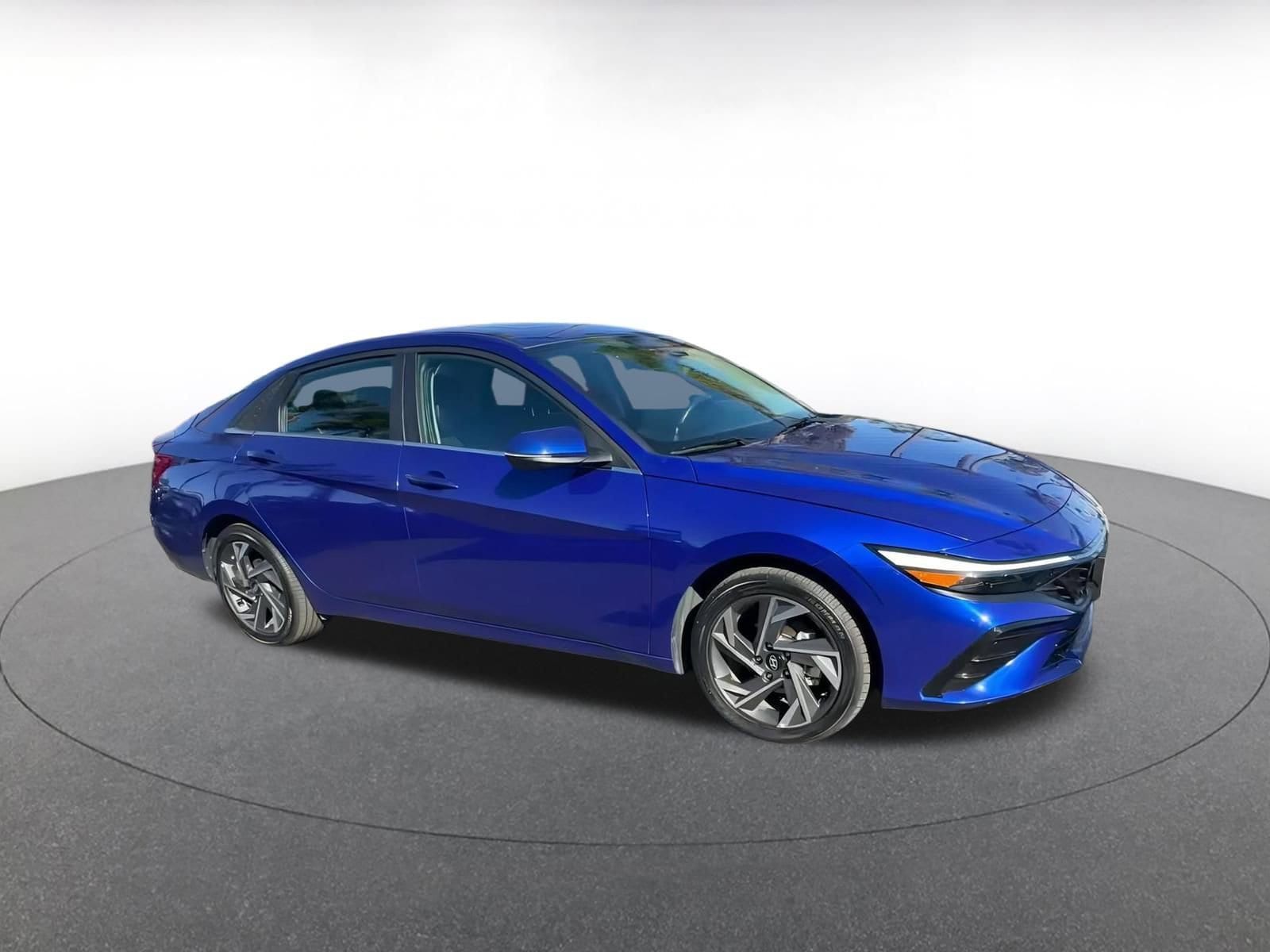 Thumbnail: 2025 Hyundai Elantra - 2